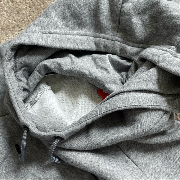 Nike Sweatshirt - Picture 4 of 4